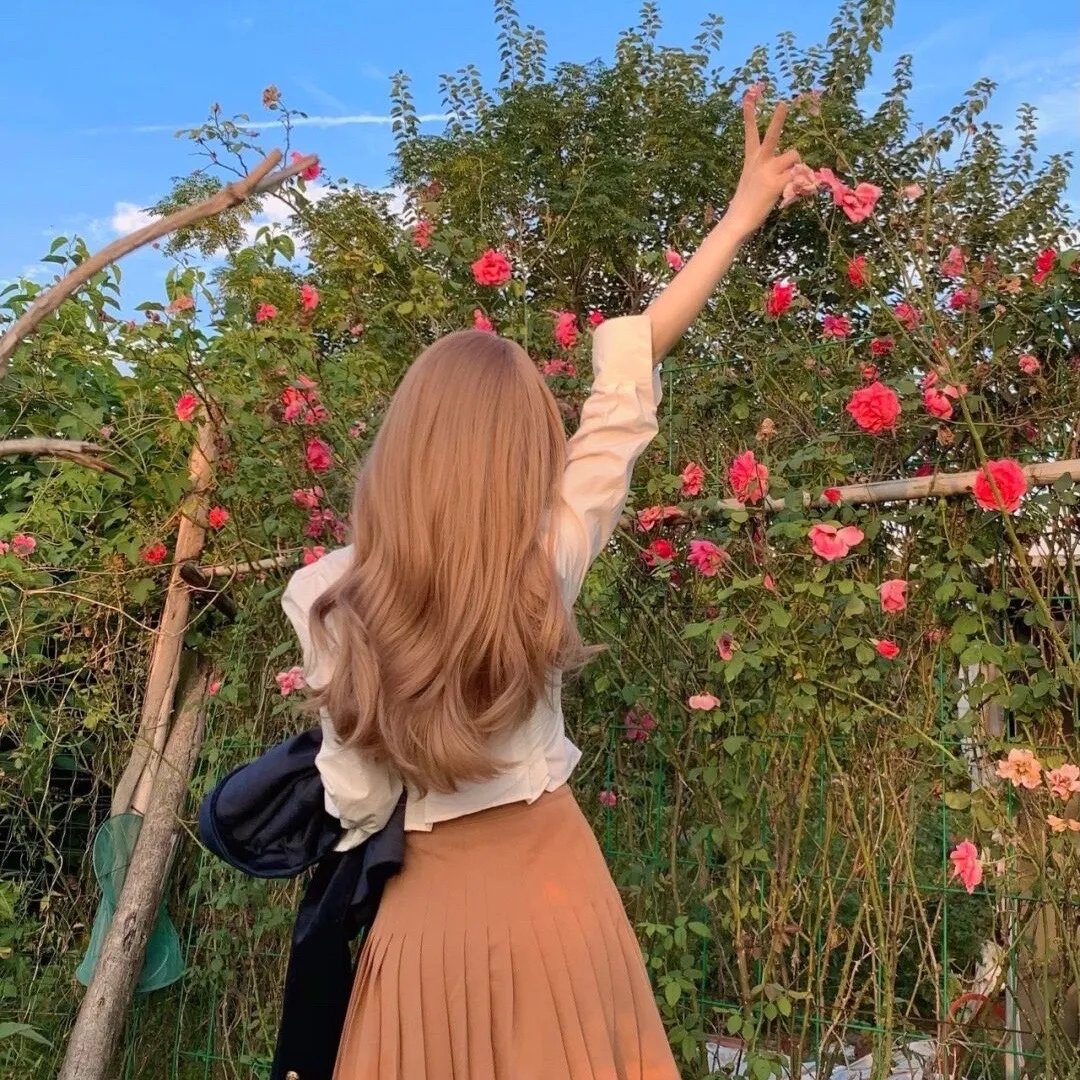 布劳涅森林的女人们